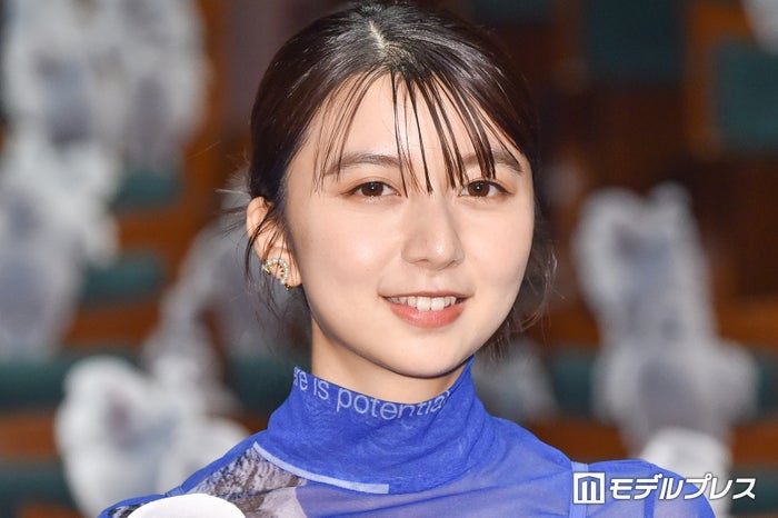 上白石萌歌が“母”と慕う女優とは サプライズの手紙に目潤ます