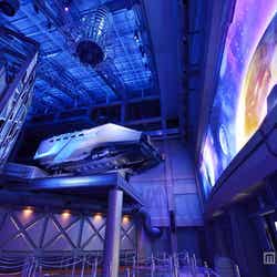 スペースポート・アライバルホール (C)Disney/Lucasfilm Ltd.