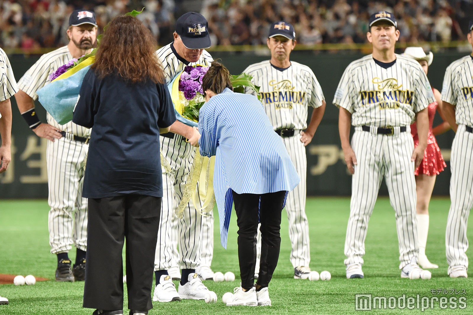 オープニングセレモニーに石原さとみが登場（C）モデルプレス