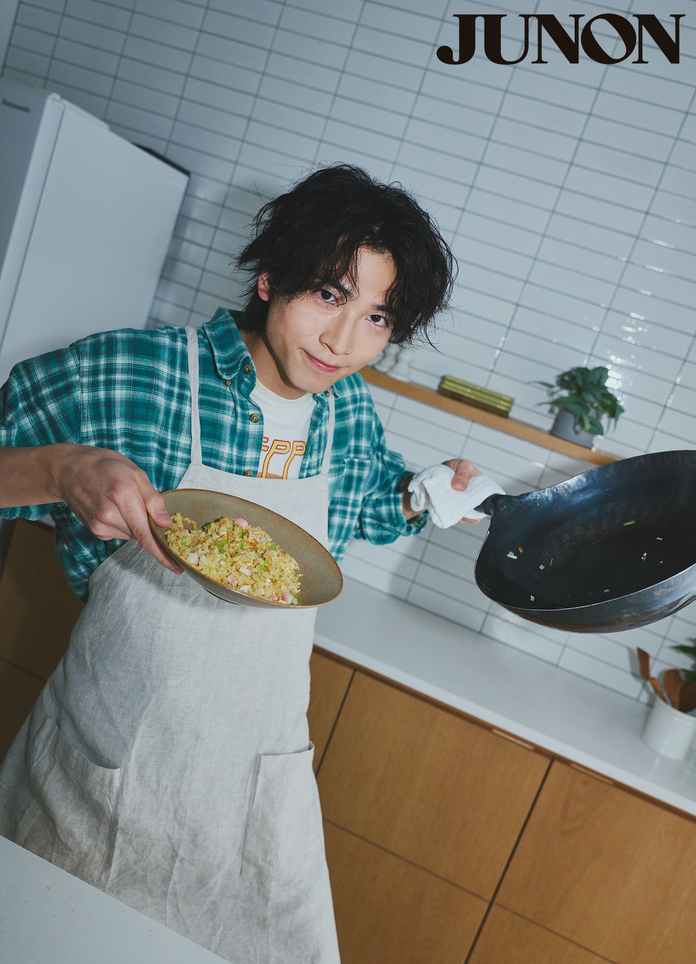 庄司浩平、中華鍋で本格炒飯作り 動画で学んだノウハウを駆使し挑む