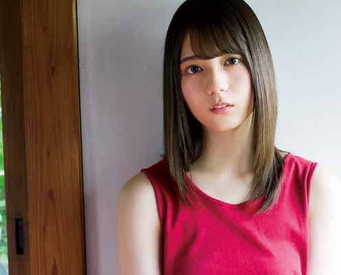 日向坂46小坂菜緒、ノースリーブで素肌魅せ