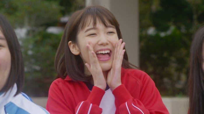 飯豊まりえ(C)日本テレビ