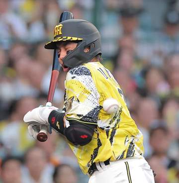 阪神・梅野のデッドボールで甲子園が大ブーイング 直後にウィットリーが失策で阪神先制