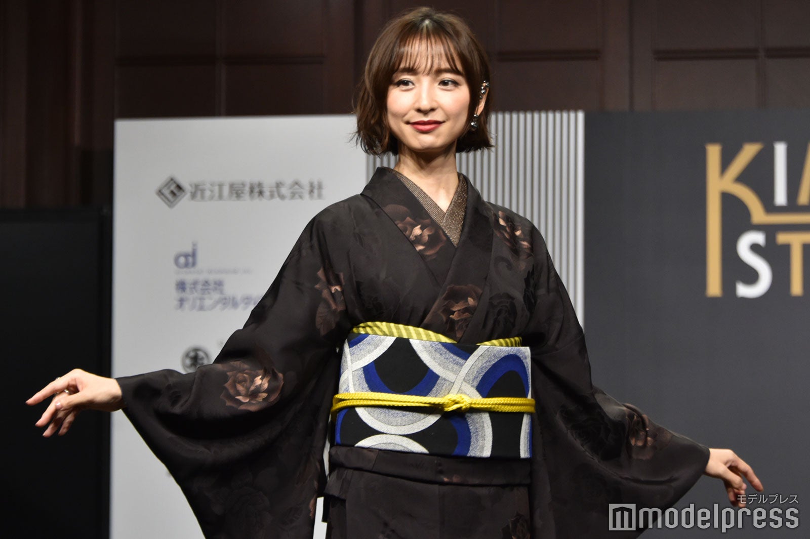 篠田麻里子（C）モデルプレス