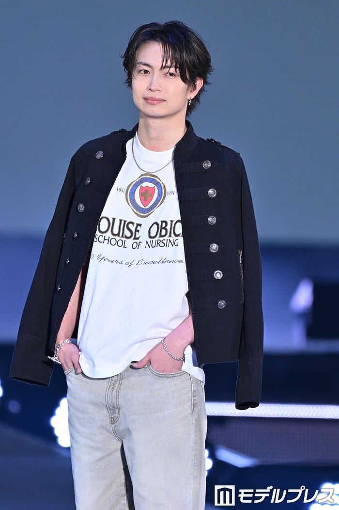 綱啓永(C)モデルプレス