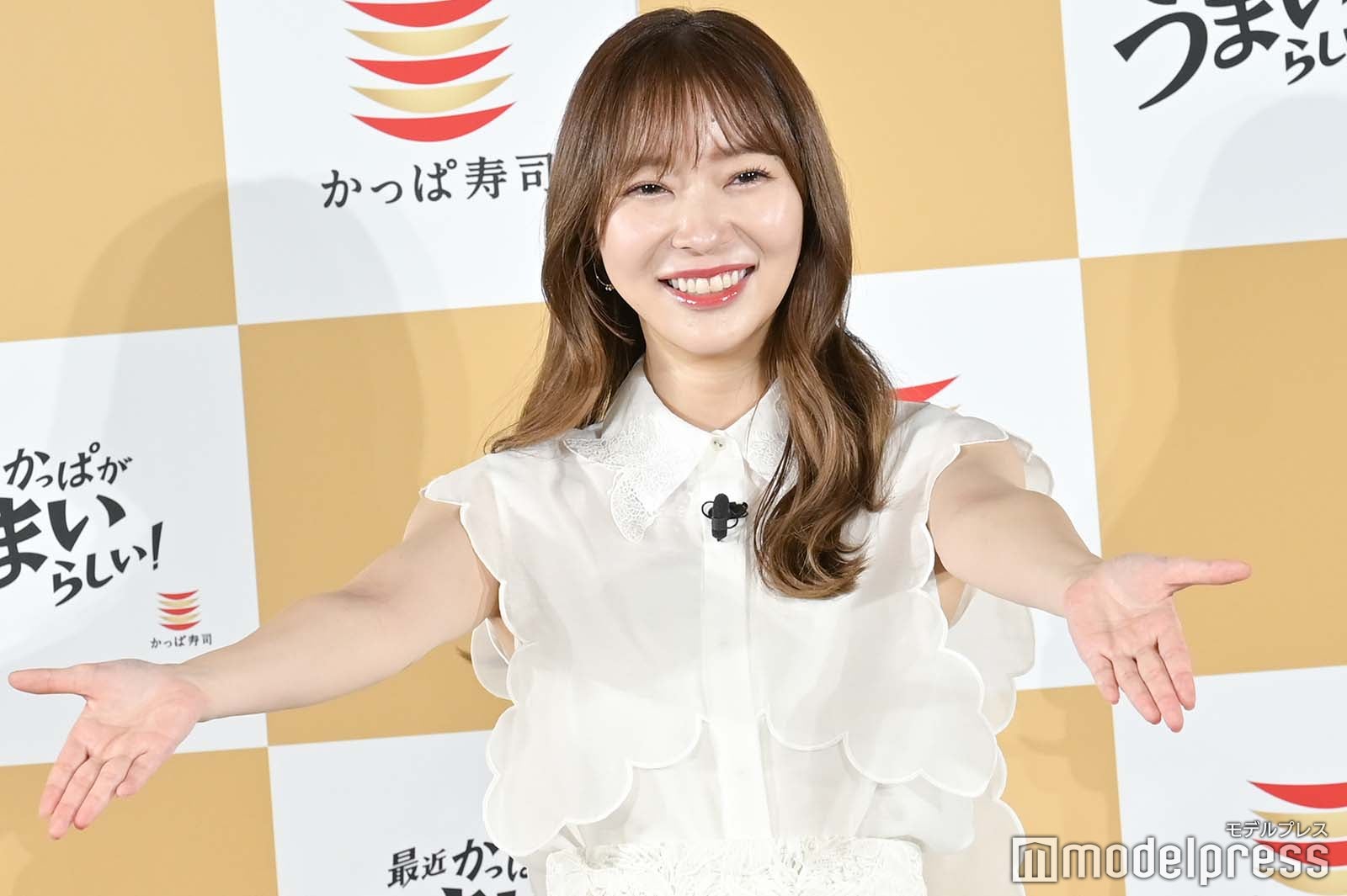 決めポーズで報道陣を笑わせた指原莉乃（C）モデルプレス