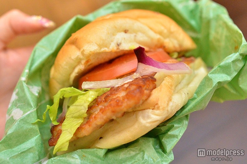 ポークリブのBBQソースサンド