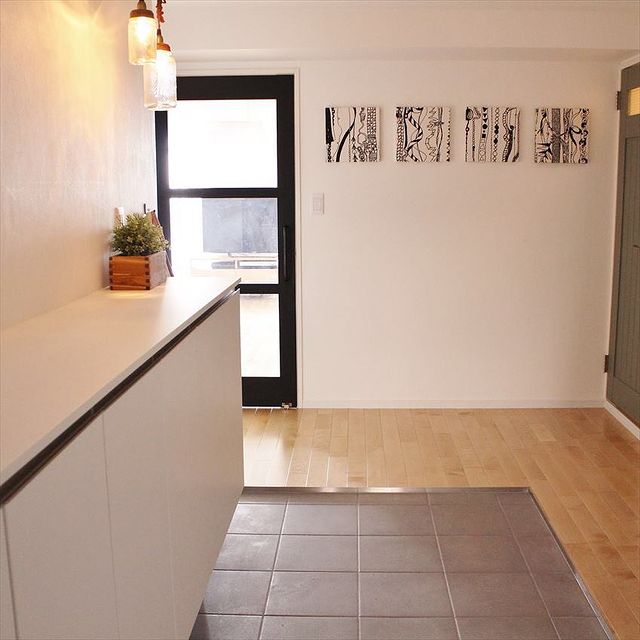 玄関ホールをおしゃれに見せるヒント みんなの素敵なインテリア実例集 モデルプレス