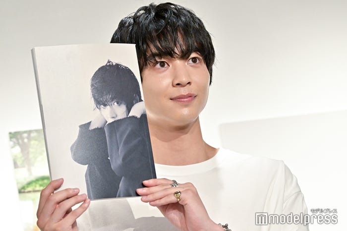 鈴木仁(C)モデルプレス