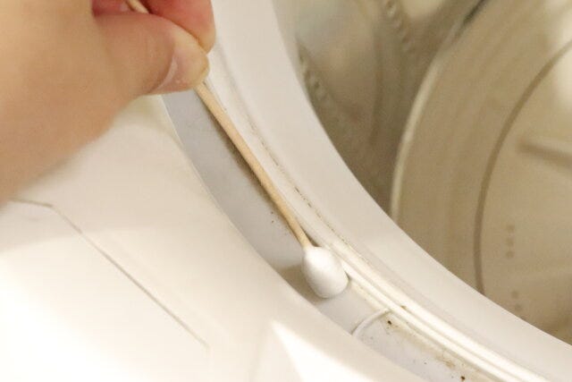 セリアのすきま掃除用綿棒の使用例