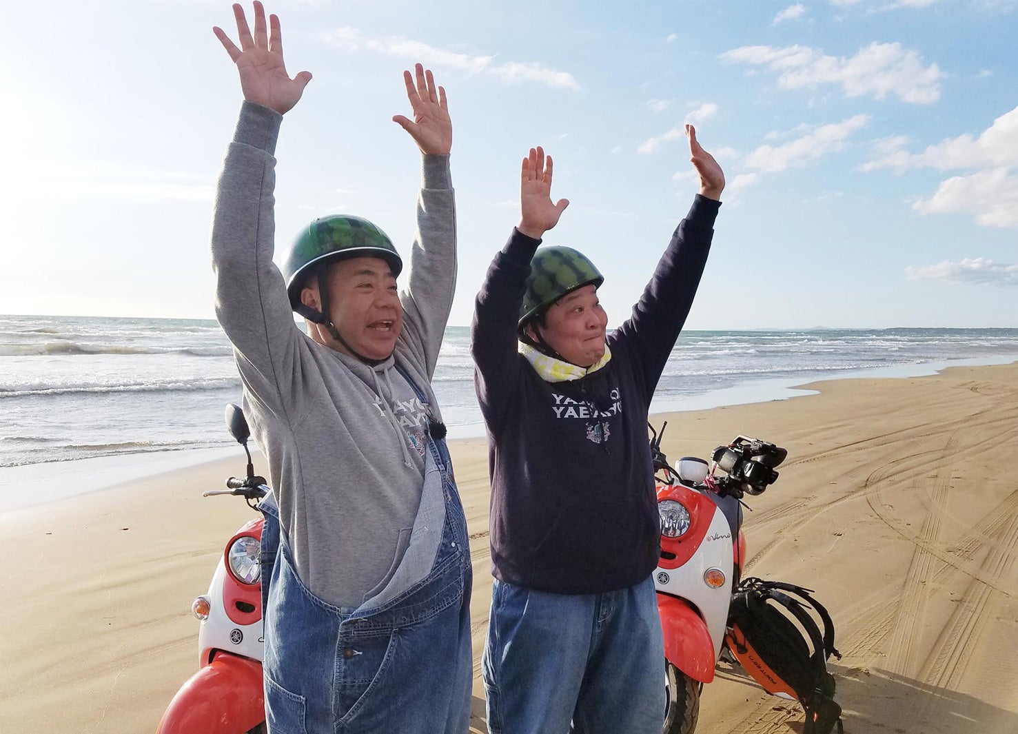 出川哲朗、上島竜兵（C）テレビ東京