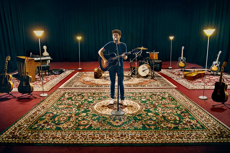 ナイル・ホーラン（画像提供：ユニバーサルミュージック）