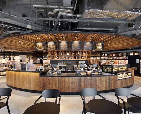 「六本木 蔦屋書店」書籍に囲まれるブック&カフェがリニューアル、バーラウンジも新設