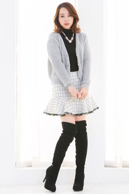 煌くラメツイード裾フレアコンパクトミニスカート「神戸レタス」2490円（税込）／画像提供：神戸レタス