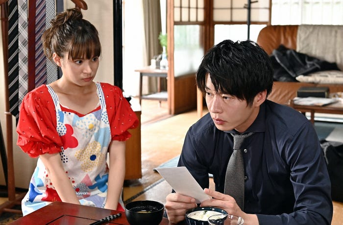 関水渚、田中圭/「キワドい2人-K2-池袋署刑事課神崎・黒木」第5話より(C)TBS