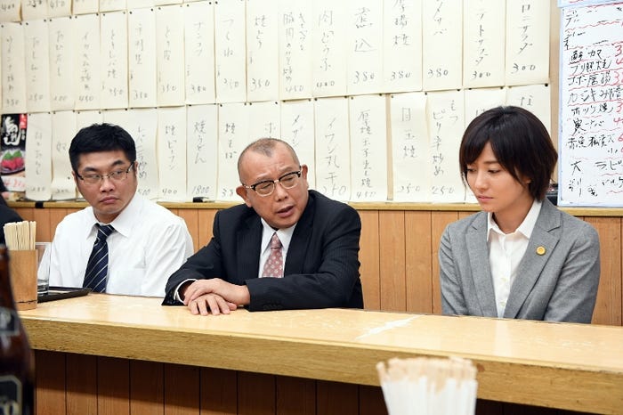 松尾諭、笑福亭鶴瓶、木村文乃/『99.9-刑事専門弁護士- SEASONII』第3話より(C)TBS