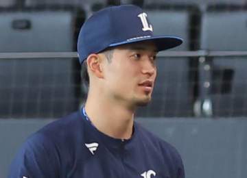 移籍直後の西武・若林が超絶ビッグプレー！先発・武内はマウンド上でビックリ 本拠地が大熱狂 巨人からトレード2試合目の先発でファンのハートをわしづかみ