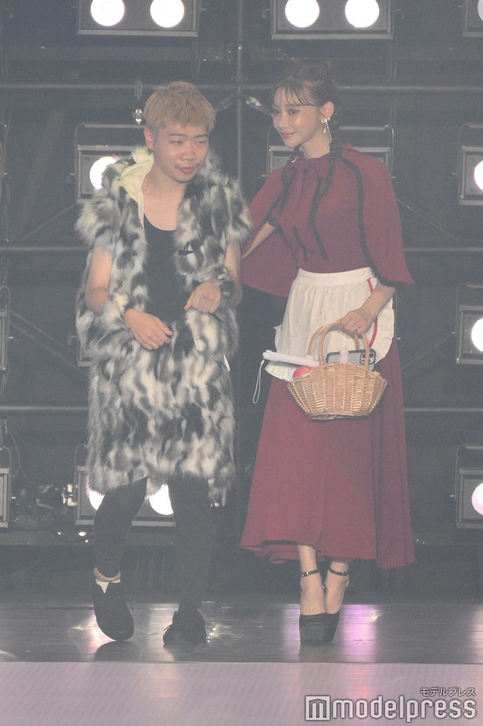 ヒロック、明日花キララ(C)モデルプレス