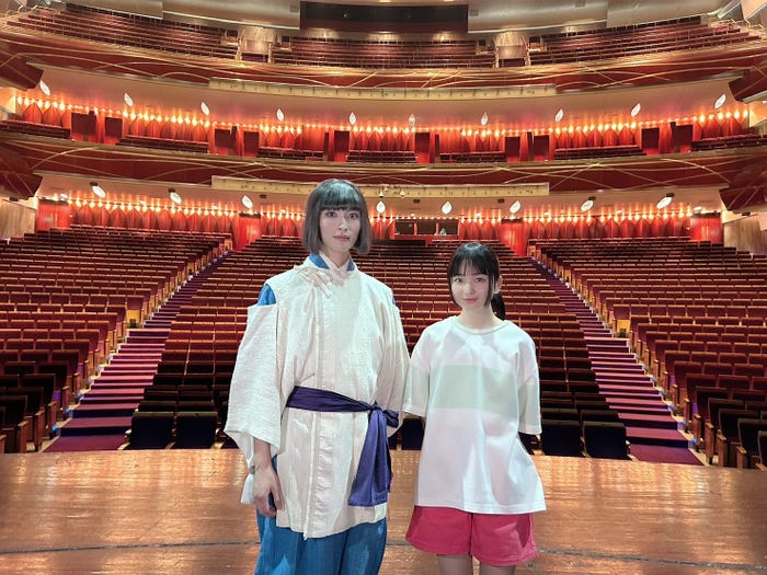 劇場の年間ラインナップ発表会見に参加した増子敦貴、福地桃子(提供写真)