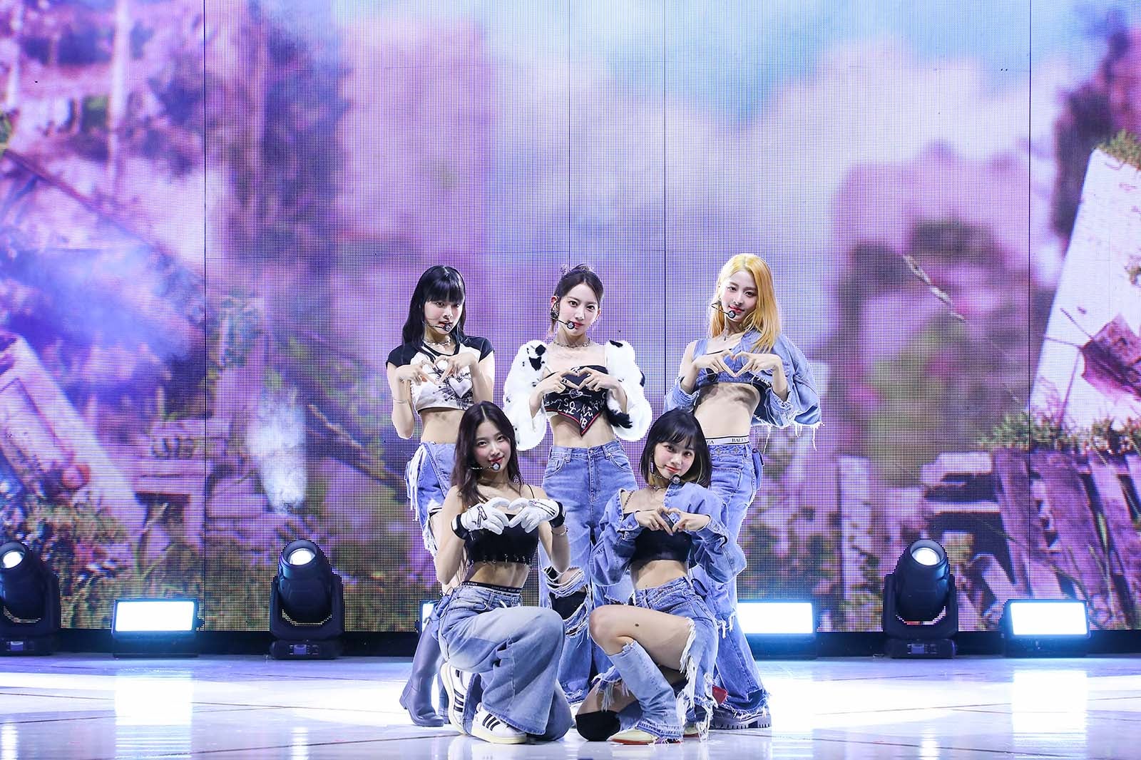 画像7/20) LE SSERAFIM、“K-POP第4世代”の激戦に言及 メンバー