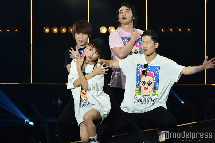 近藤千尋、ジャングルポケット(C)モデルプレス