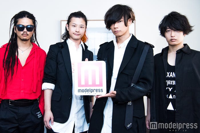 Alexandros ファッションで大切にしてること グッとくる秋冬女子の洋服を語る モデルプレスインタビュー モデルプレス Alexandros ファッションで大切にしてること グッとくる秋冬女子の洋服を語る モデルプレスインタビュー モデルプレス