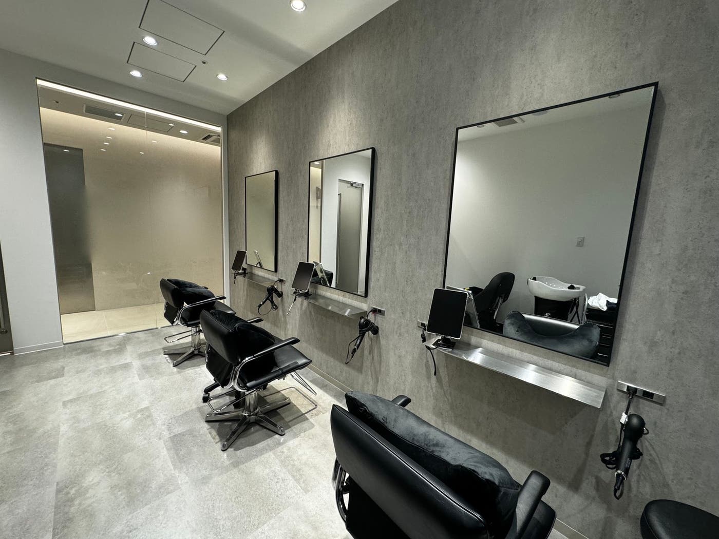 美容室の様子(提供写真)