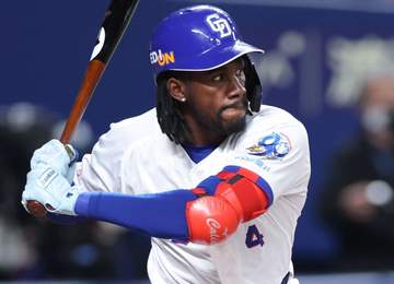 中日 カリステら2選手が2軍降格 来日4年目の助っ人は打率・130と不調