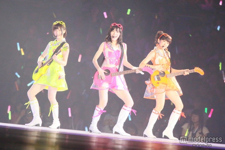 AKB48 2013真夏のドームツアー～まだまだ、やらなきゃいけないことがある～」大阪公演2日目より（C）AKS