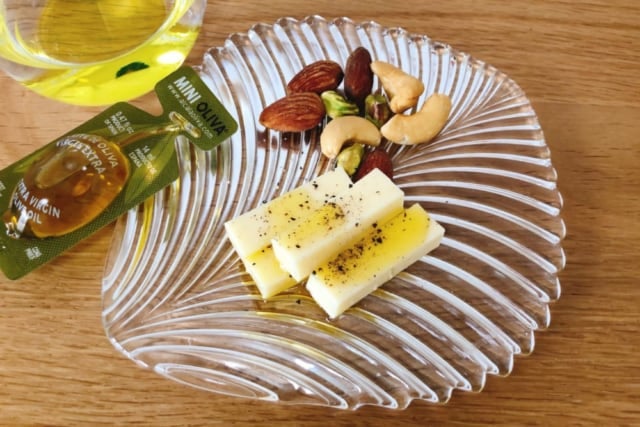 コストコMINIOLIVA エクストラバージンオリーブオイルチーズに