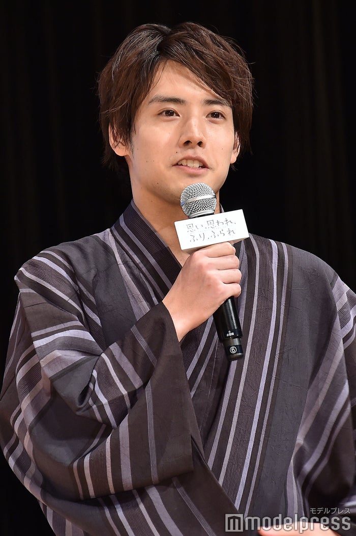 赤楚衛二 チェリまほ キス寸前シーンでのセリフに町田啓太 動揺した 天然エピソードも モデルプレス 赤楚衛二 チェリまほ キス寸前シーンでのセリフに町田啓太 動揺した 天然エピソードも モデルプレス