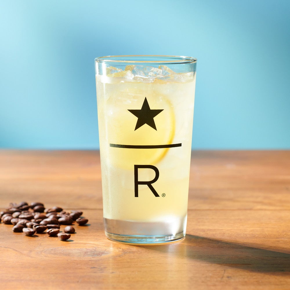 コーヒーエイド レモン トニック持ち帰り価格1,021円、店内価格1,040円／画像提供：スターバックス コーヒー ジャパン