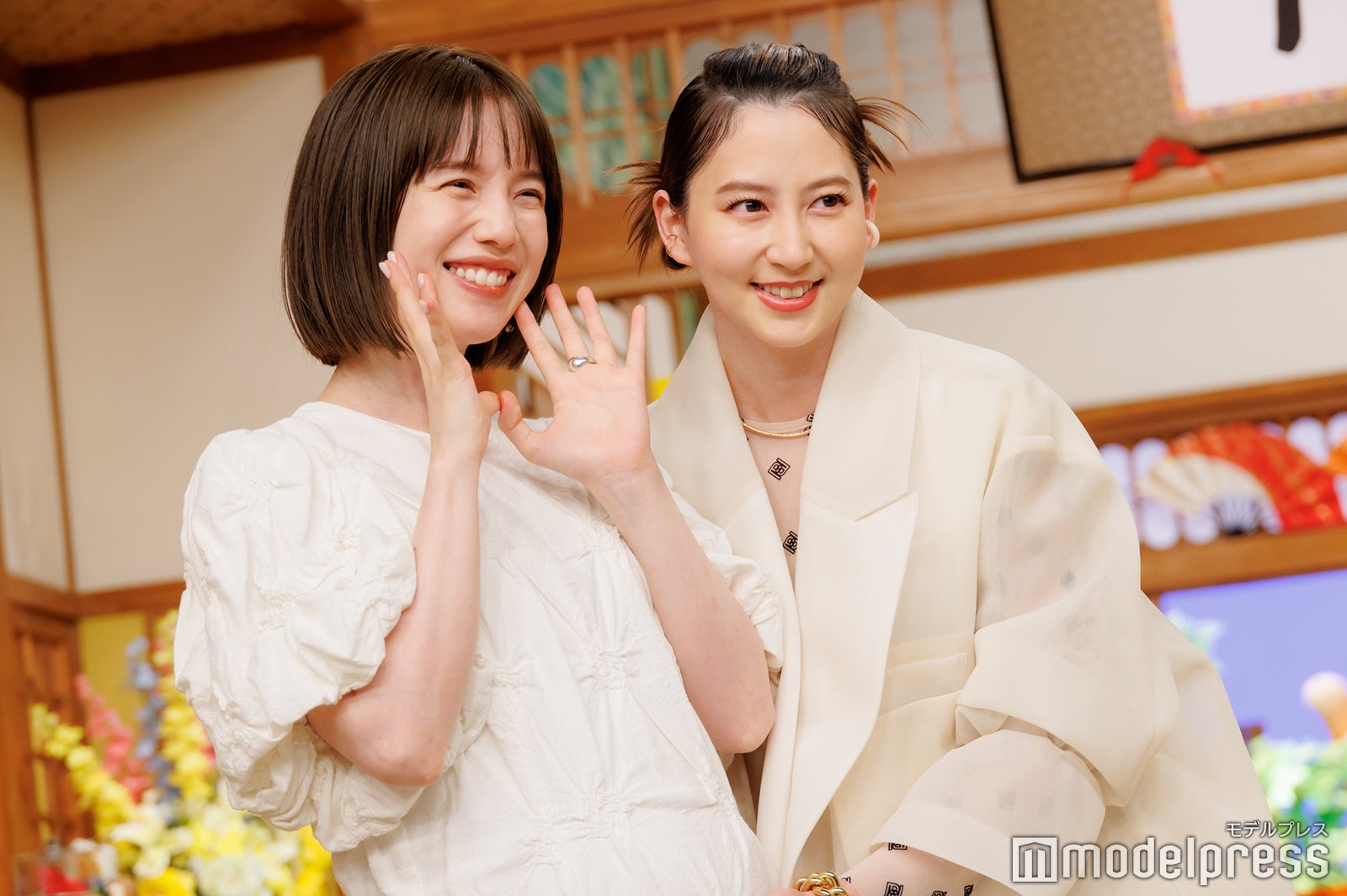 弘中綾香、河北麻友子（C）モデルプレス