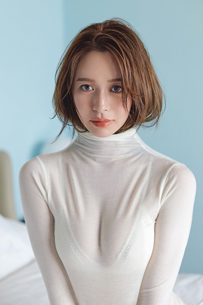 画像5/34) 野崎萌香、半年で10キロ減 圧巻美ボディ披露の1st写真