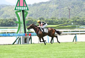 【新馬戦】ユーダブルワン 悠々逃げ切りV 松山も称賛「強かった」