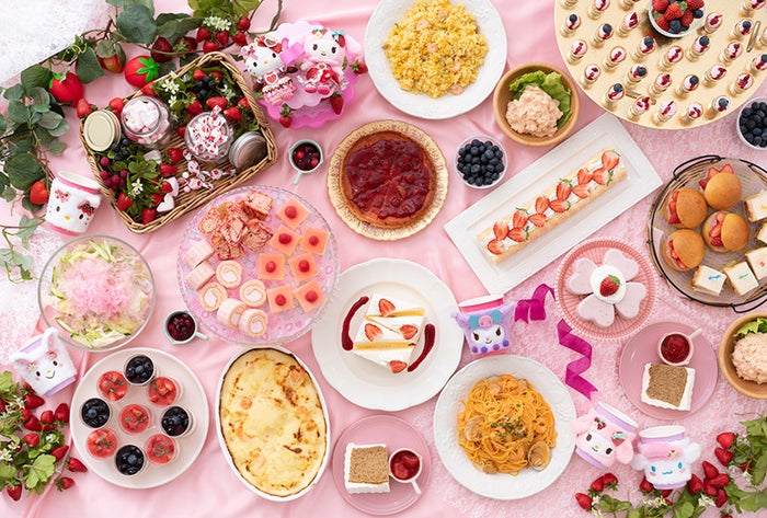 スイーツビュッフェ（C）1976，2009 SANRIO CO．，LTD．（C）1976，1990，1993，1996，1999，2001，2004，2010，2019 SANRIO CO．，LTD．
