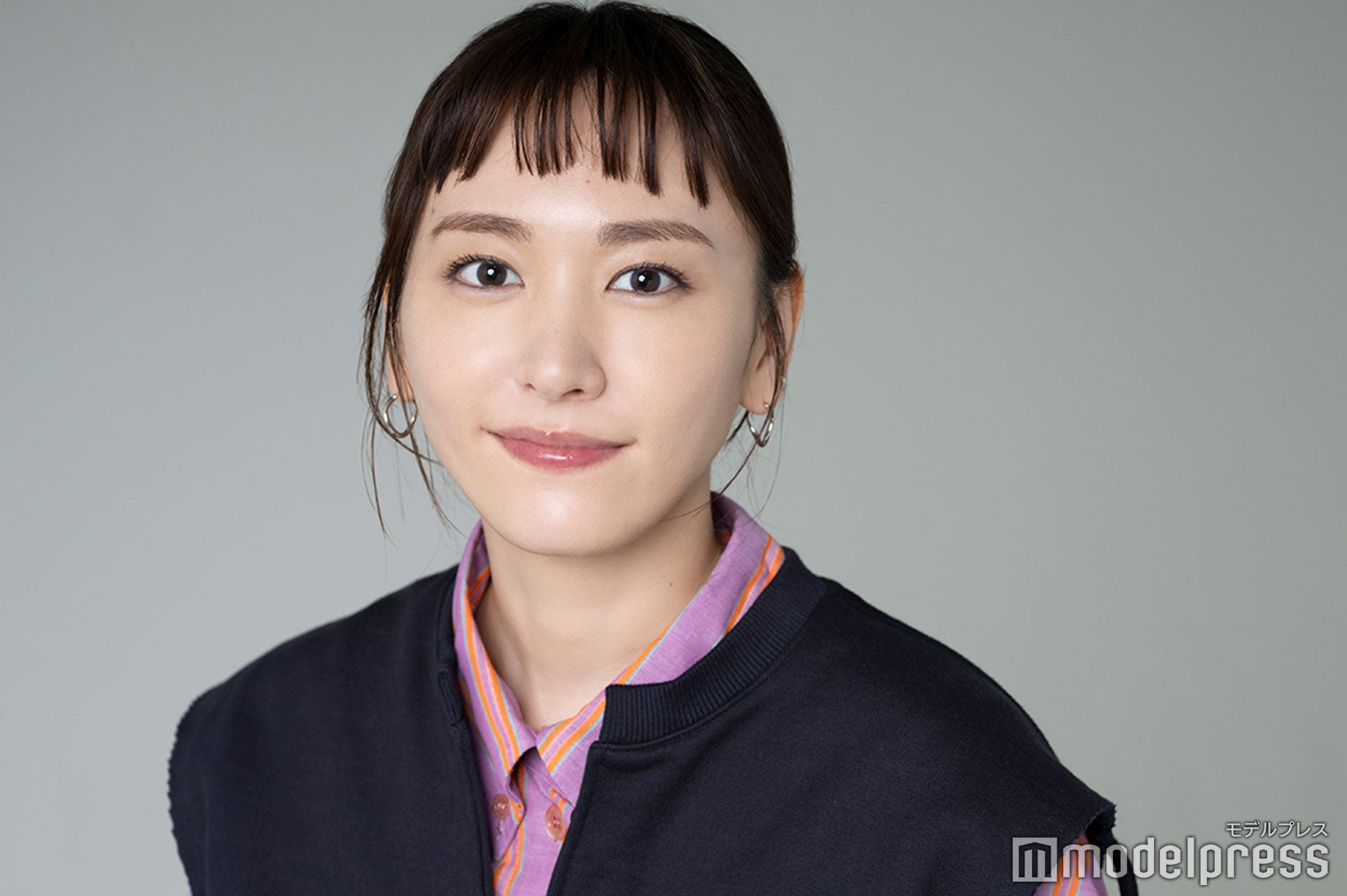 新垣結衣、傷ついた経験は「乗り越える」ではなく「一緒にいる」デビュー当時からブレない“軸”に迫る【「違国日記」インタビュー後編】 - モデルプレス