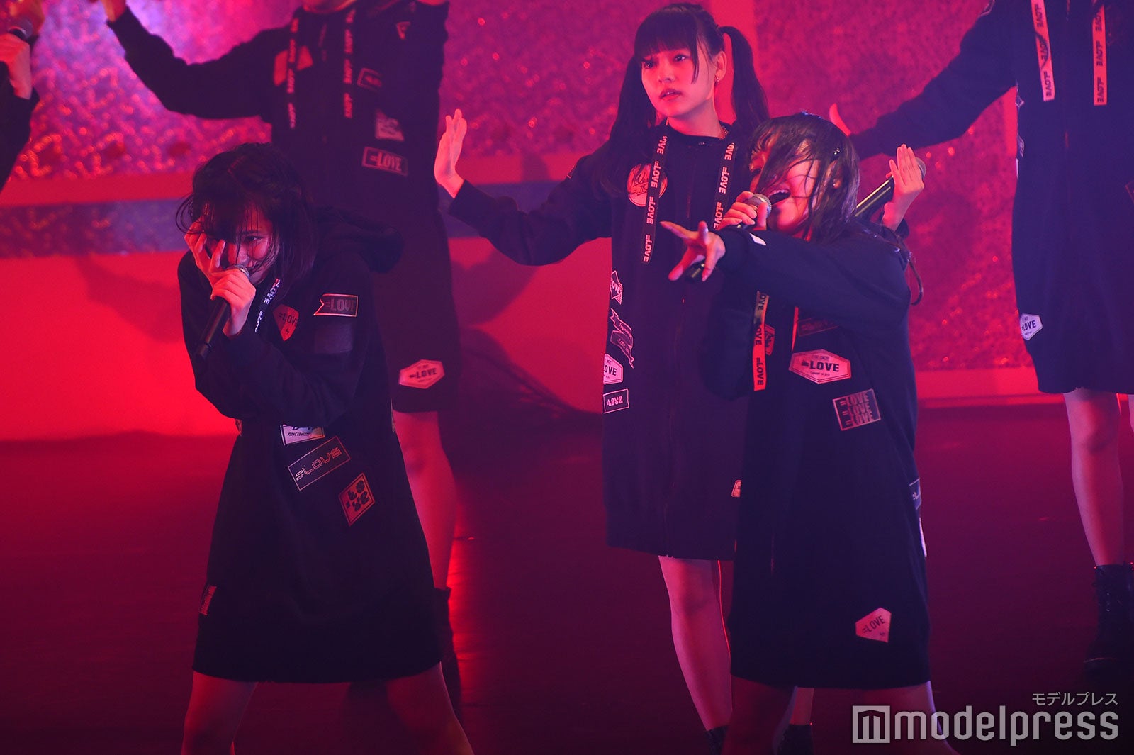 野口衣織、諸橋沙夏／＝LOVEファーストツアー「今、この船に乗れ！」東京公演 （C）モデルプレス