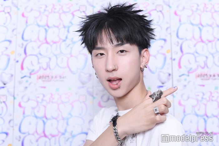 MON7A(C)モデルプレス