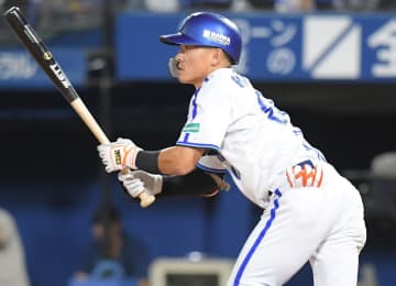 ハマの雑草が悪の皇帝とまさかの同盟 「帝国ポーズ」投稿 O-カーン「大の帝国民じゃったから同盟してやった」にファン悲鳴「パンケーキください！！！！」