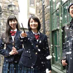 (左から)中条あやみ、広瀬すず/画像提供:ユニバーサル・スタジオ・ジャパン