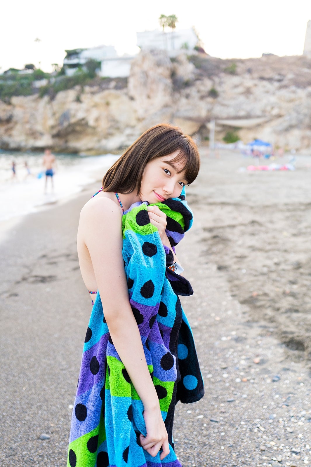 飯豊まりえ（画像提供：集英社）