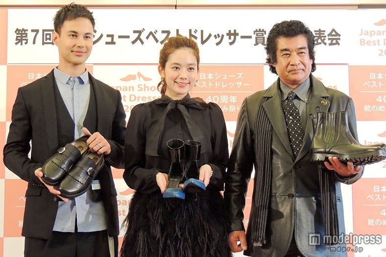 （左から）ユージ、筧美和子、藤岡弘、