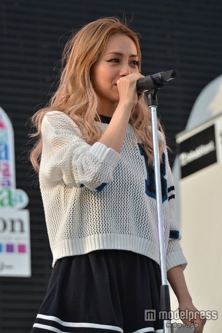 「a-nation＆GirlsAward lsland collection」で卒業を発表した“まいまい”こと廣瀬麻伊