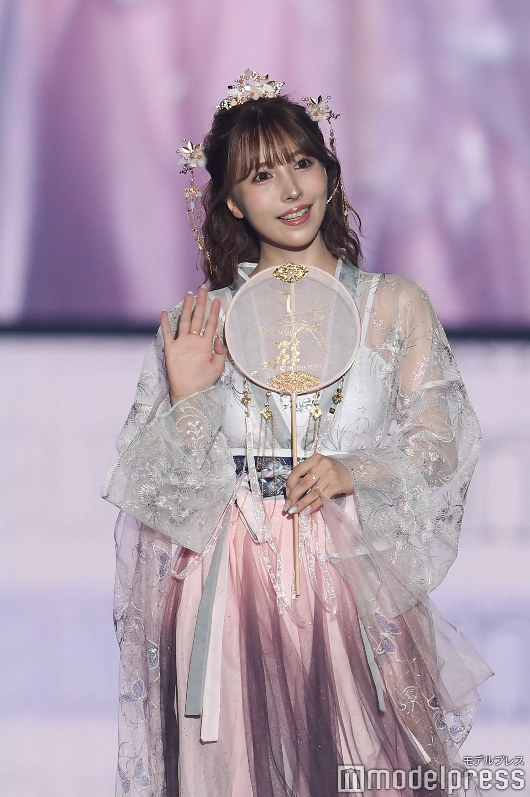 三上悠亜（C）モデルプレス