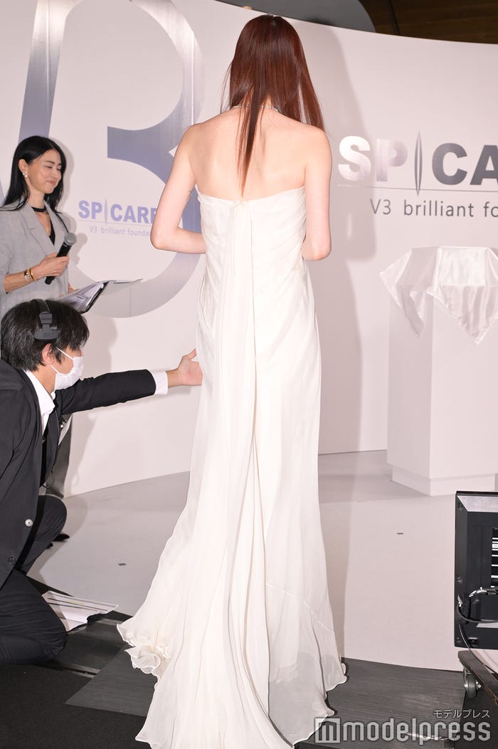 鈴木えみ(C)モデルプレス