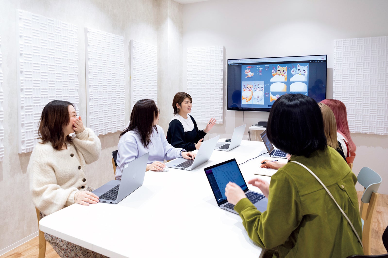 「ココネさんと考える仮想空間で活躍する ファッションデザイナーになるには？VOL.2 アバターデザイナーのON＆OFF」／撮影：土屋純（文化出版局）