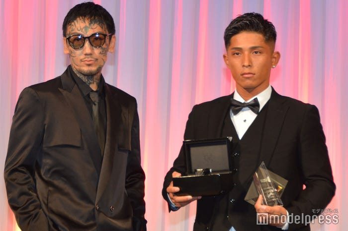 瓜田純士、外枦保尋斗(C)モデルプレス