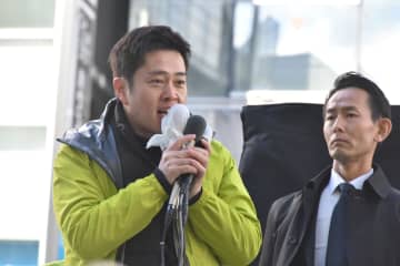 大阪ダブル出直し選 吉村洋文氏、横山英幸氏とW街頭演説 大声の「ムダ選挙！」ヤジ止まらず 関係者と小競り合いも