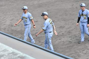 阪神 平田2軍監督が無安打の大卒新人野手3人に喝「課題だらけだよ」復帰後2度目登板の石井は「スライダーのキレがいい」【一問一答】